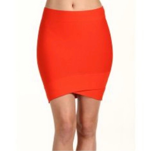 NEW BCBG MAXAZRIA SAFFRON SILVIE POWER SKIRT M - Picture 2 of 5